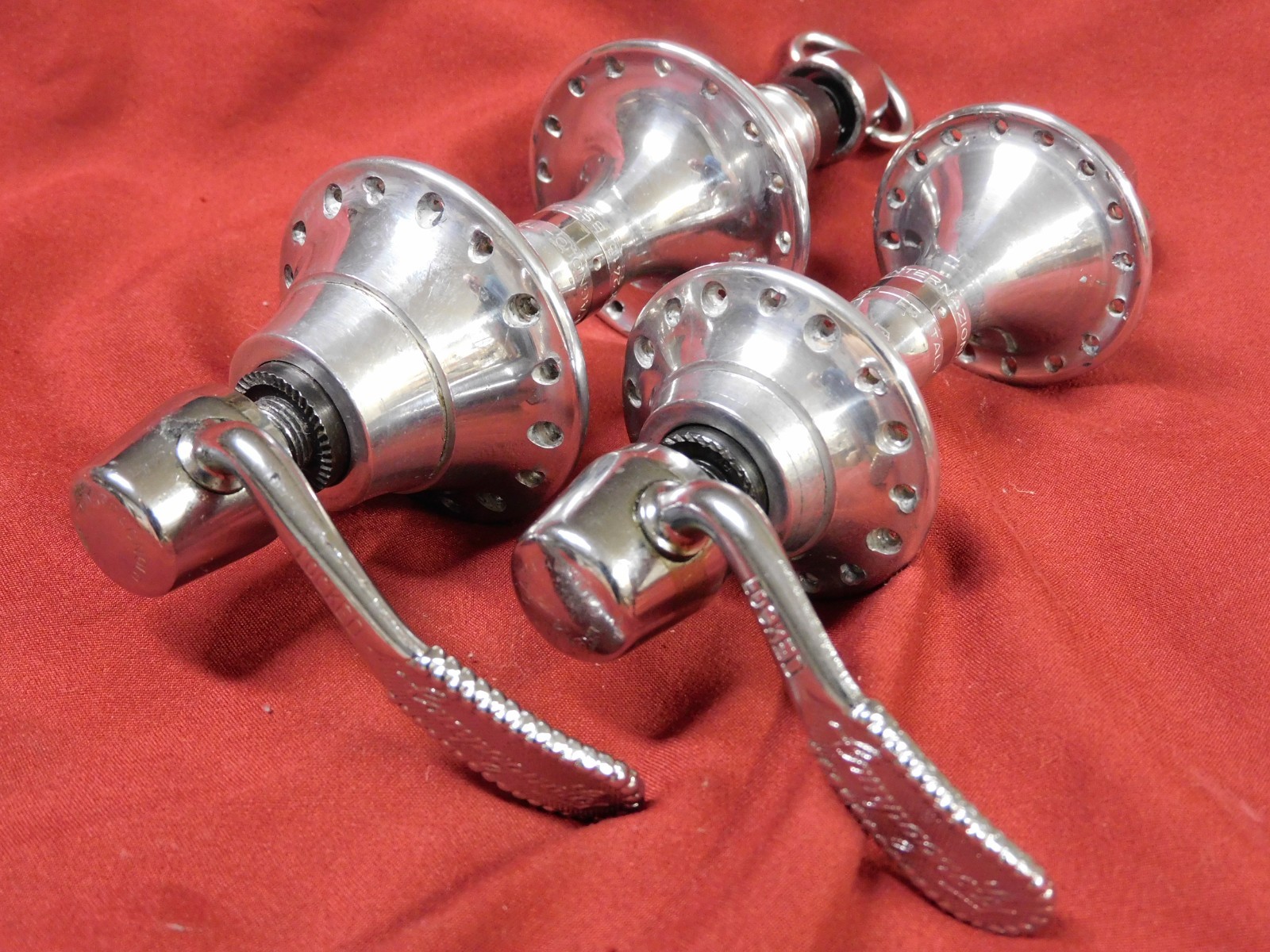 1st Gen 1984/85 Campagnolo 322/101 C-Record Low Flange 32 Hole Hubs & Skewers