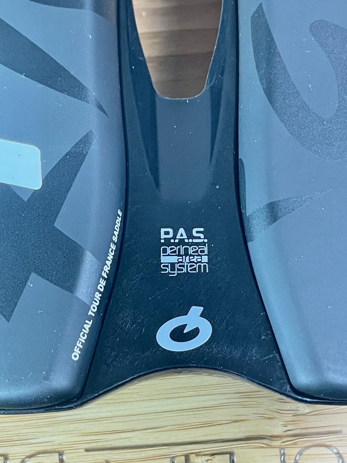 NOS Prologo Dimension T4.0 143mm Tour de France TdF Saddle – Black