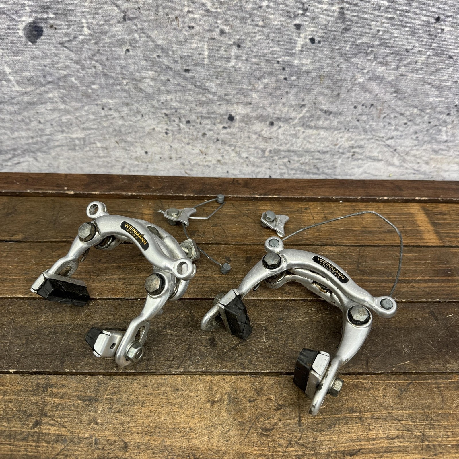 Vintage Weinmann Vainqueur 750 610 Silver Center Pull Caliper Brakes Black Logo