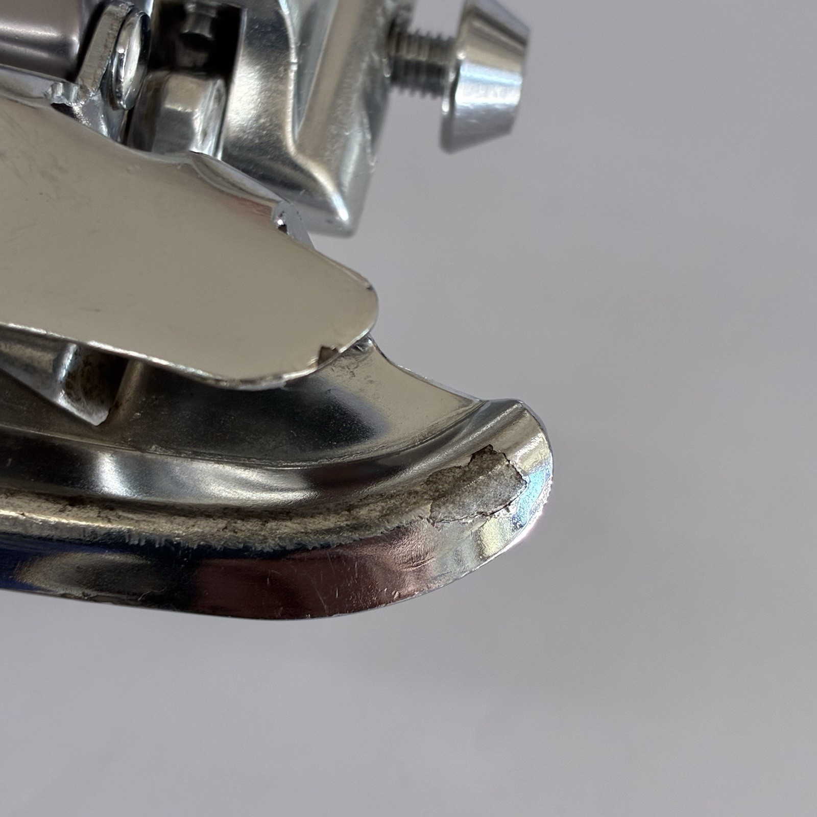 Shimano Dura-Ace FD-7400 Front Derailleur Braze-On Double used VG condition.