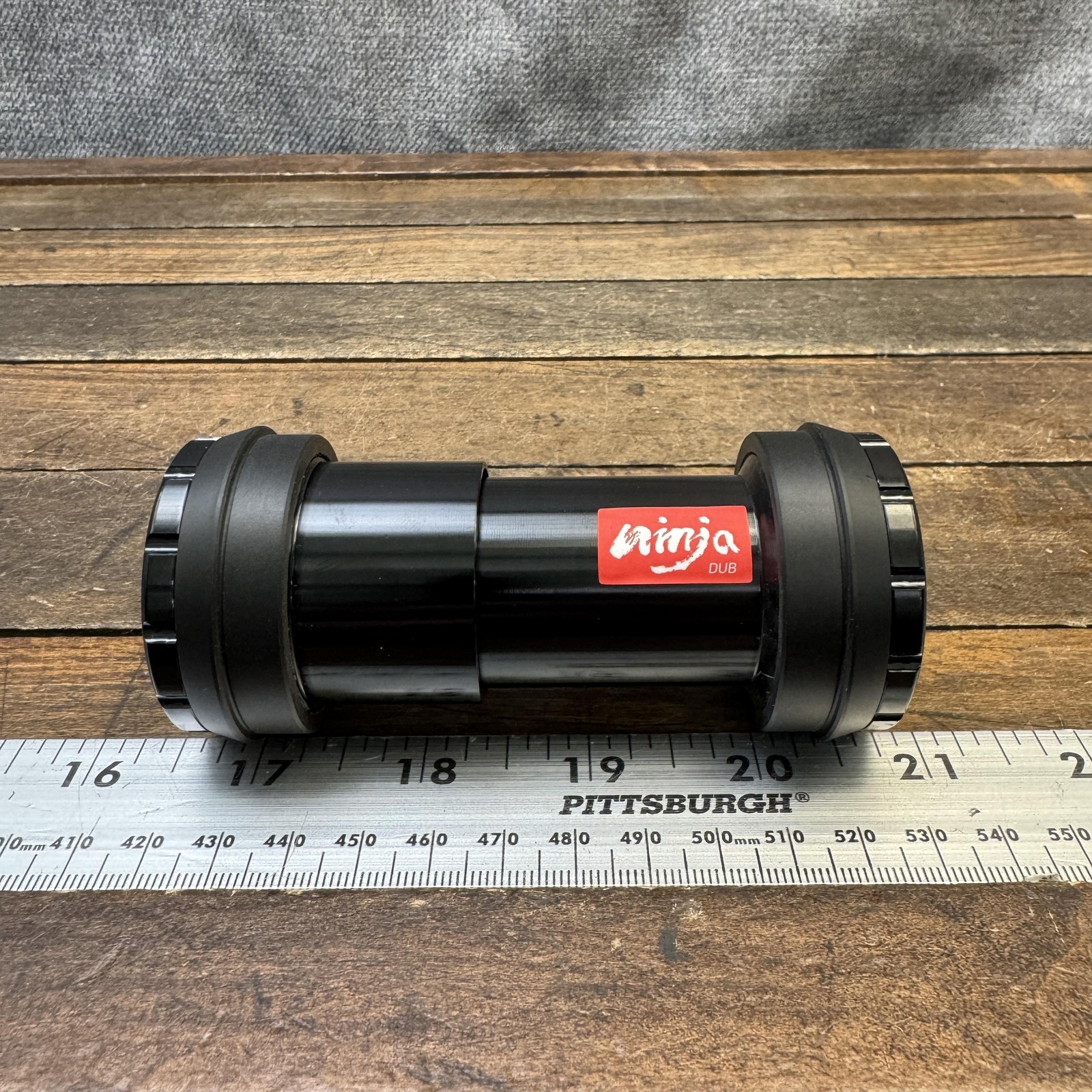 Token BB4629 Ninja DUB Bottom Bracket PF30 Press Fit 29mm Black MTB Bike