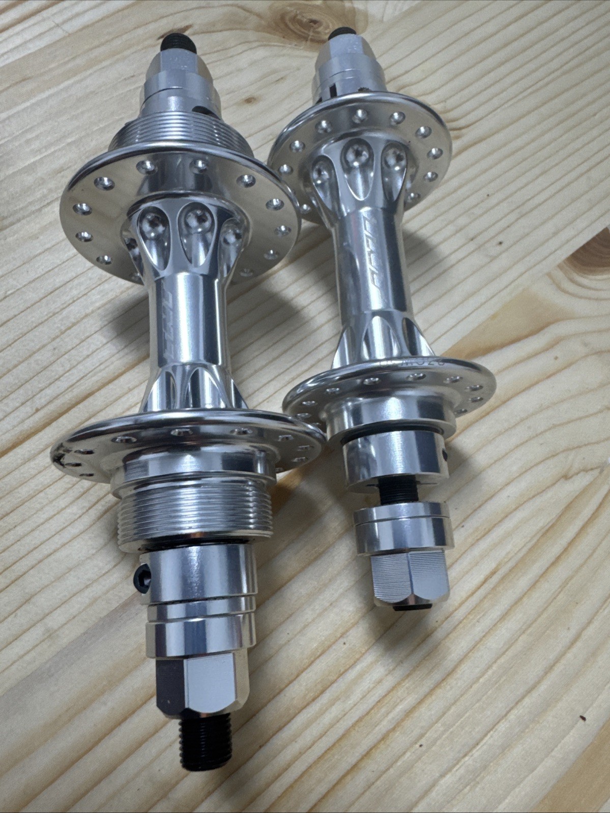 BMX – TNT BICYCLES DERRINGER HUB SET, FREEWHEEL, SILVER, 28 Hole New BMX Racing