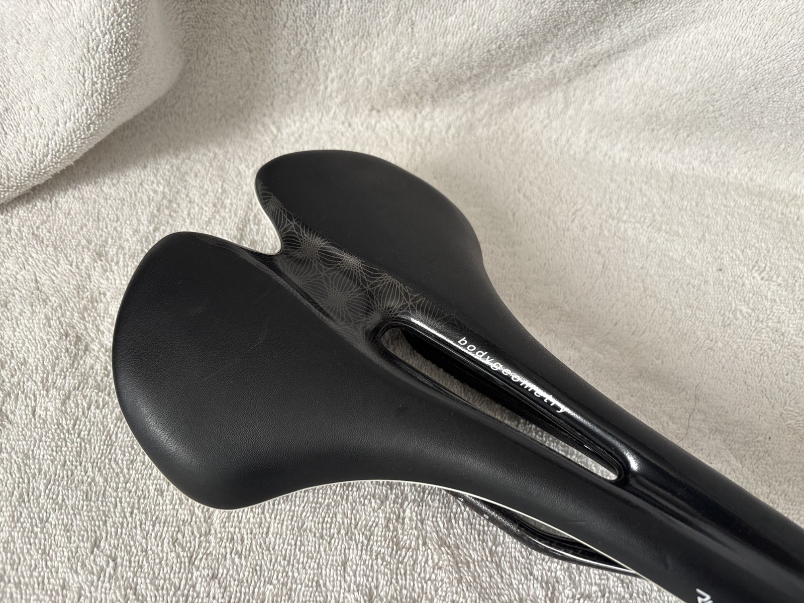 Specialized Ruby Pro Saddle 168 FACT Carbon Rails Body Geometry BG Black – NEW