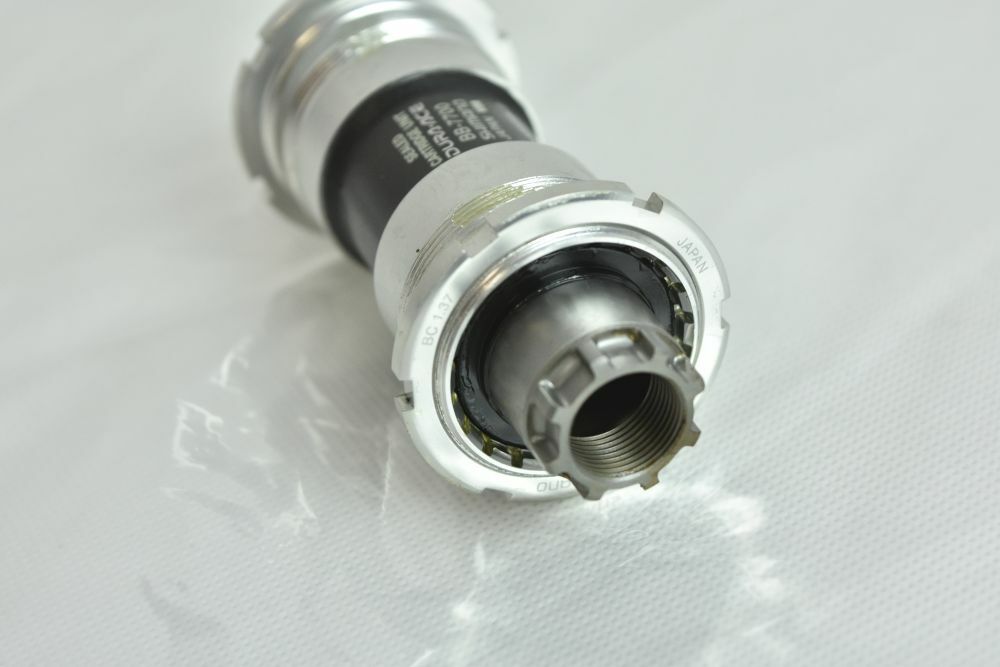 SHIMANO DURA ACE bb-7700 octalink bottom bracket !! BSA, 109,5mm ! 68mm NOS, NIB