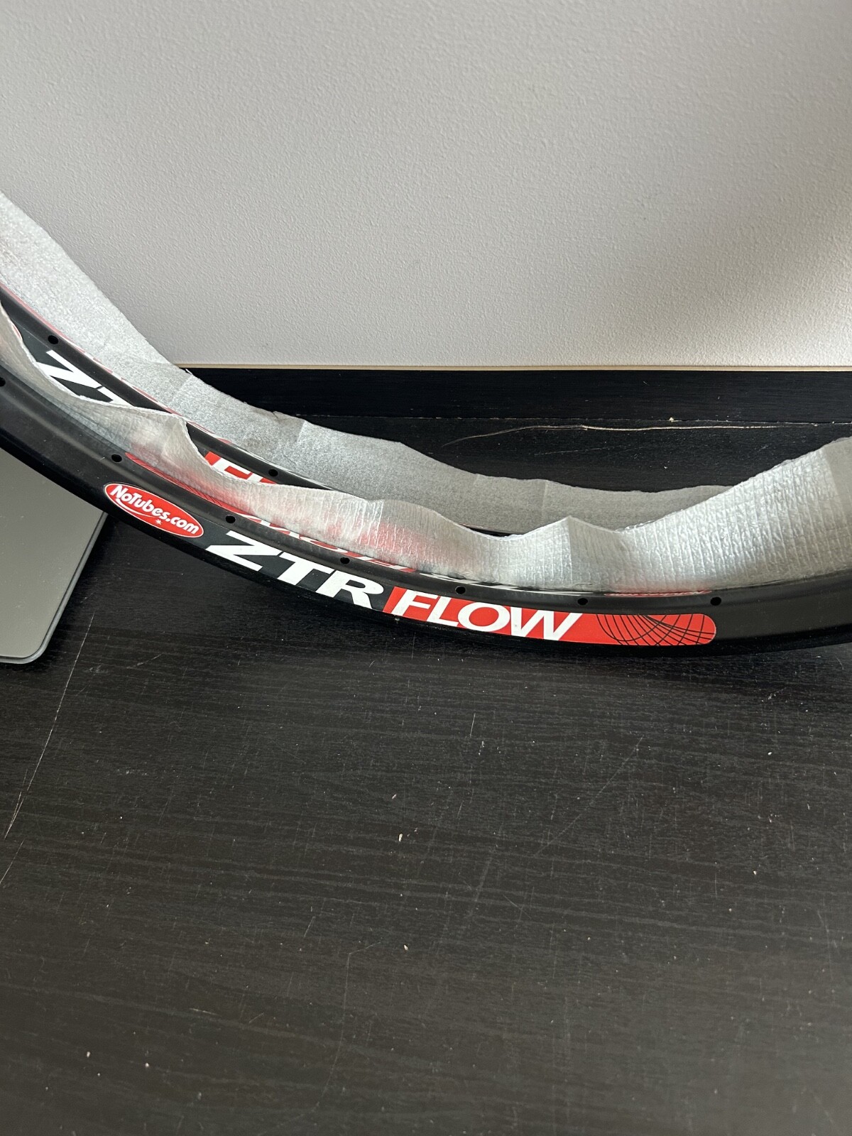 NEW Rim 26″ Stan’s NoTubes ZTR Flow Disc 32H Black NEW