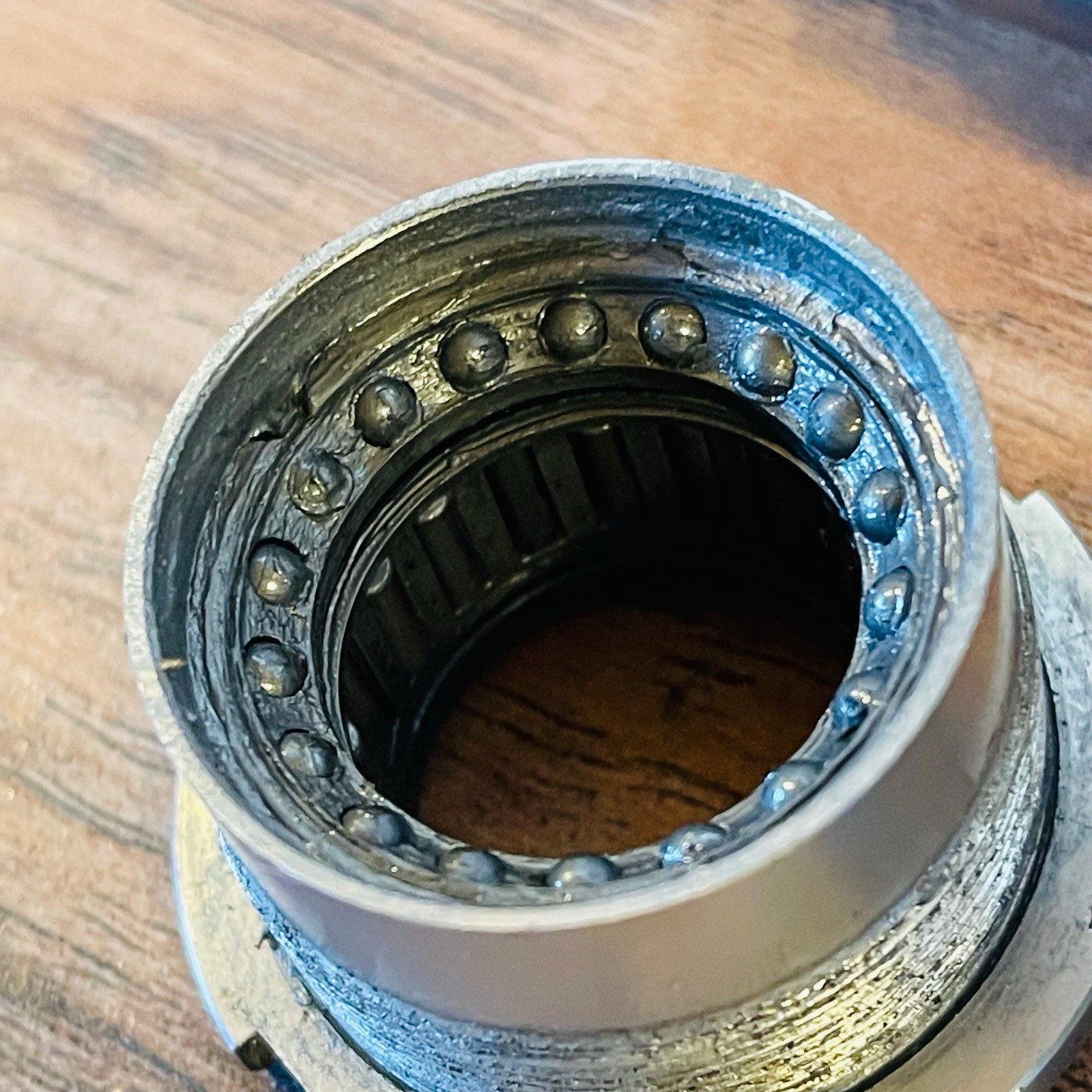 Shimano Dura-Ace BB-7700 Octalink V1 Bottom Bracket 68 x 109.5 English