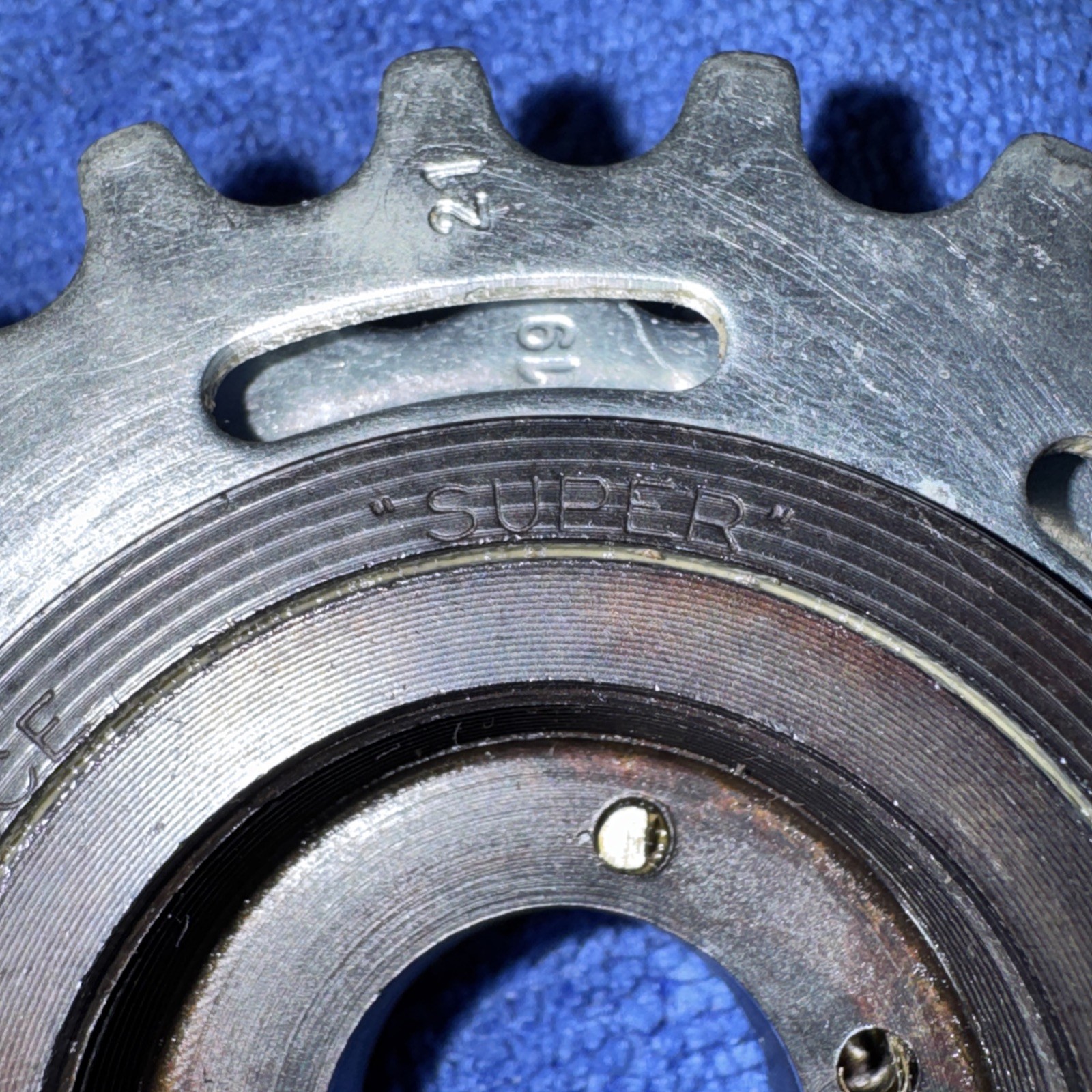 VINTAGE MAILLARD 700 SUPER COURSE FREEWHEEL 13-21 1.37 X 24 TPI USED EXCL FRANCE