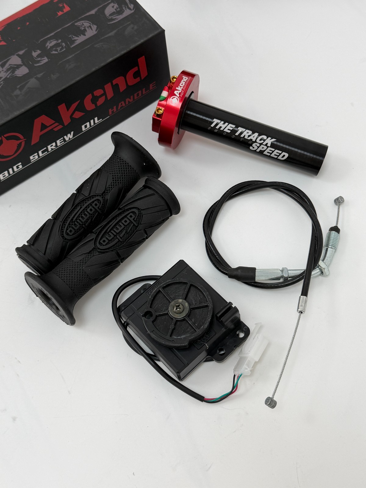 E-motorcycle throttle with central control box, used for Fardriver controller.