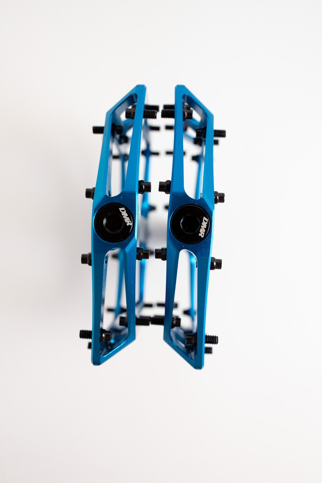 New DMR Vault Pedals Blue 9/16″ Aluminum MTB Platform Pedals