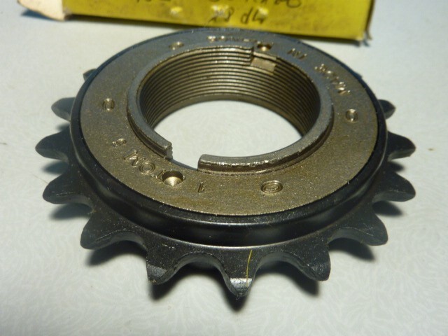 NOS NIB ATOM Maillard SINGLE SPEED COG 18-TOOTH 36×100 1/2 x 1/8 ROAD BIKE HUB