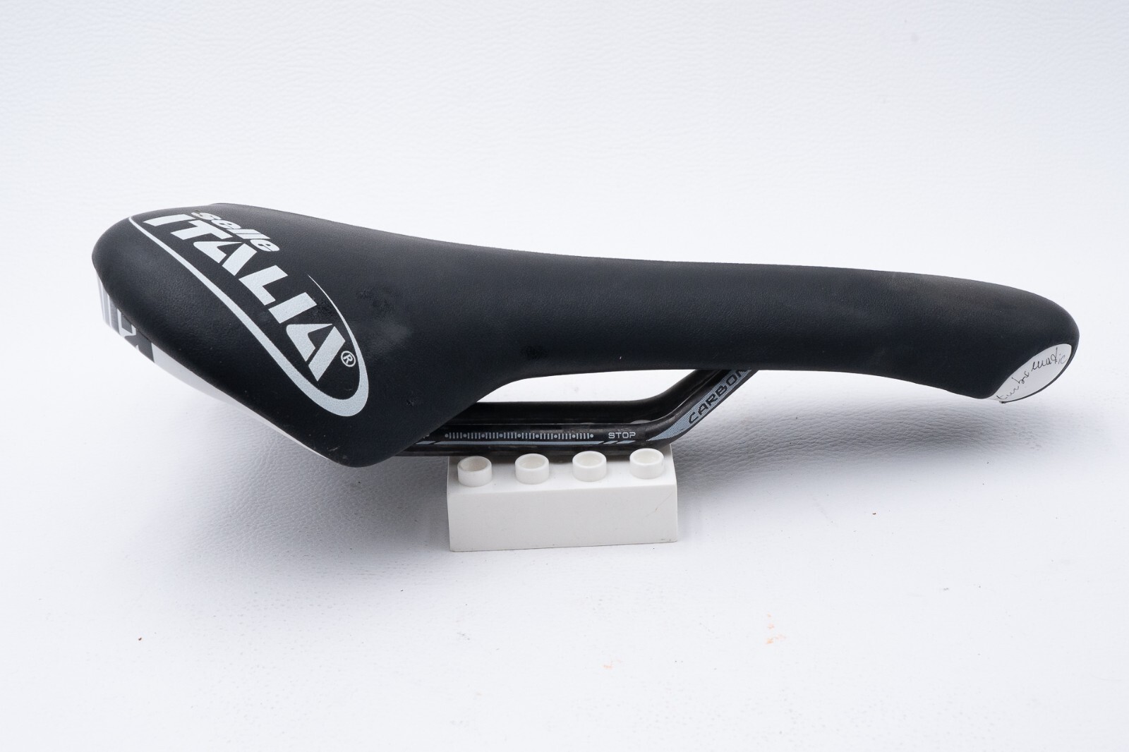 NOS SELLE ITALIA TURBOMATIC CARBON BLACK VINTAGE SADDLE SEAT RACING BIKE OLD
