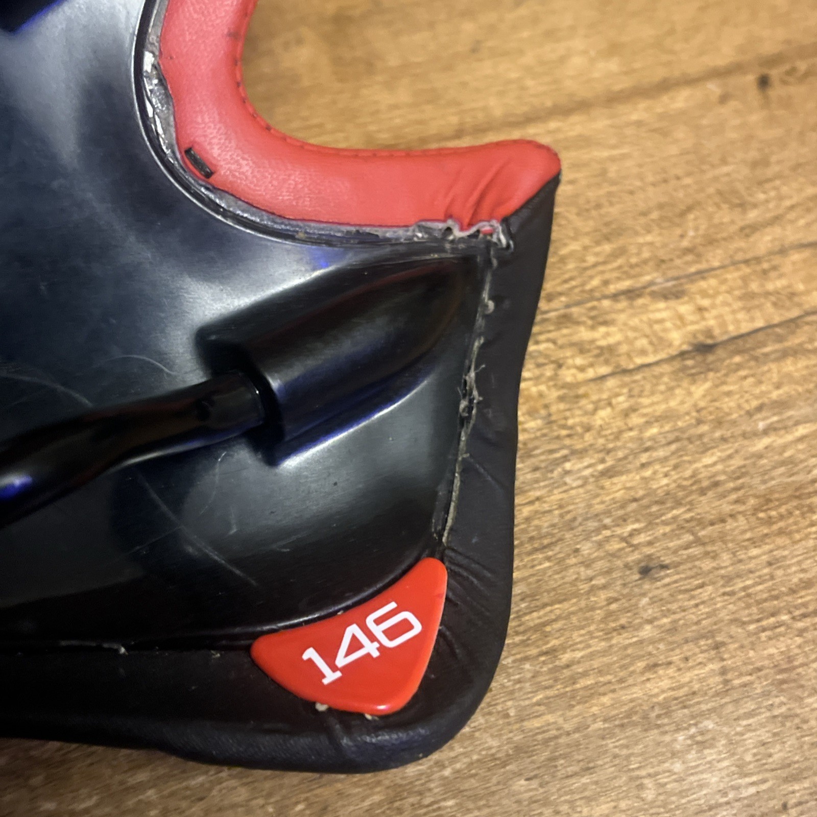 Vintage Bontrager RXL Inform Saddle 270 mm Length 140 Width Ti Rails Tempt Tech