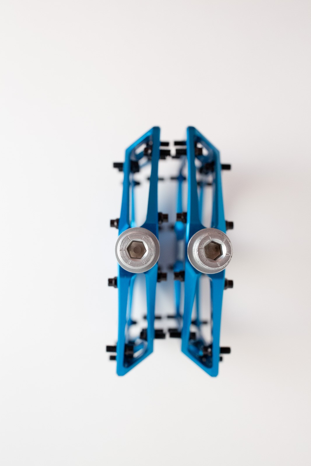 New DMR Vault Pedals Blue 9/16″ Aluminum MTB Platform Pedals