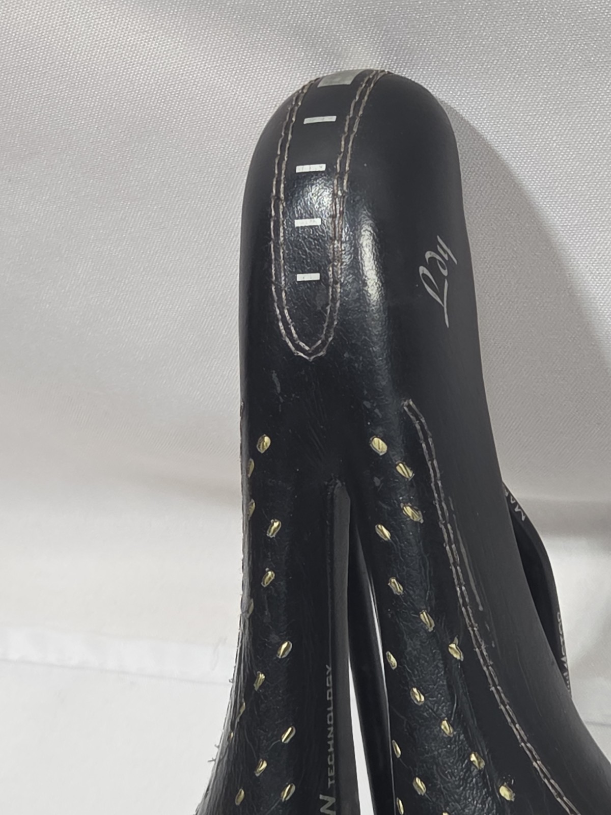 Selle Italia Gel Flow Technology Ldy Women’s Cutaway Gel Bicycle Saddle, Black