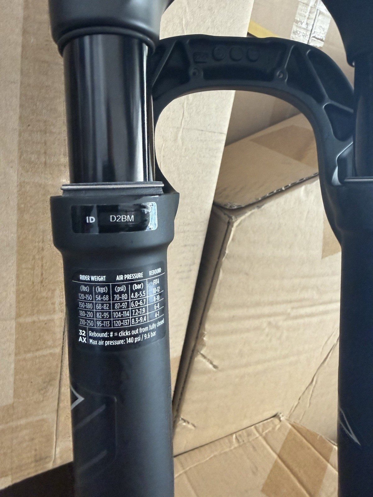 2021 Fox PERFORMANCE ELITE 32 FLOAT AX 700 40mm
