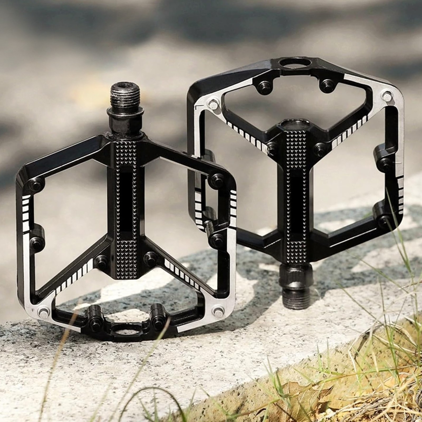2 Pcs 4″ Bike Pedals MTB Road Bicycle Aluminum Alloy Non-Slip Sealed Bearing