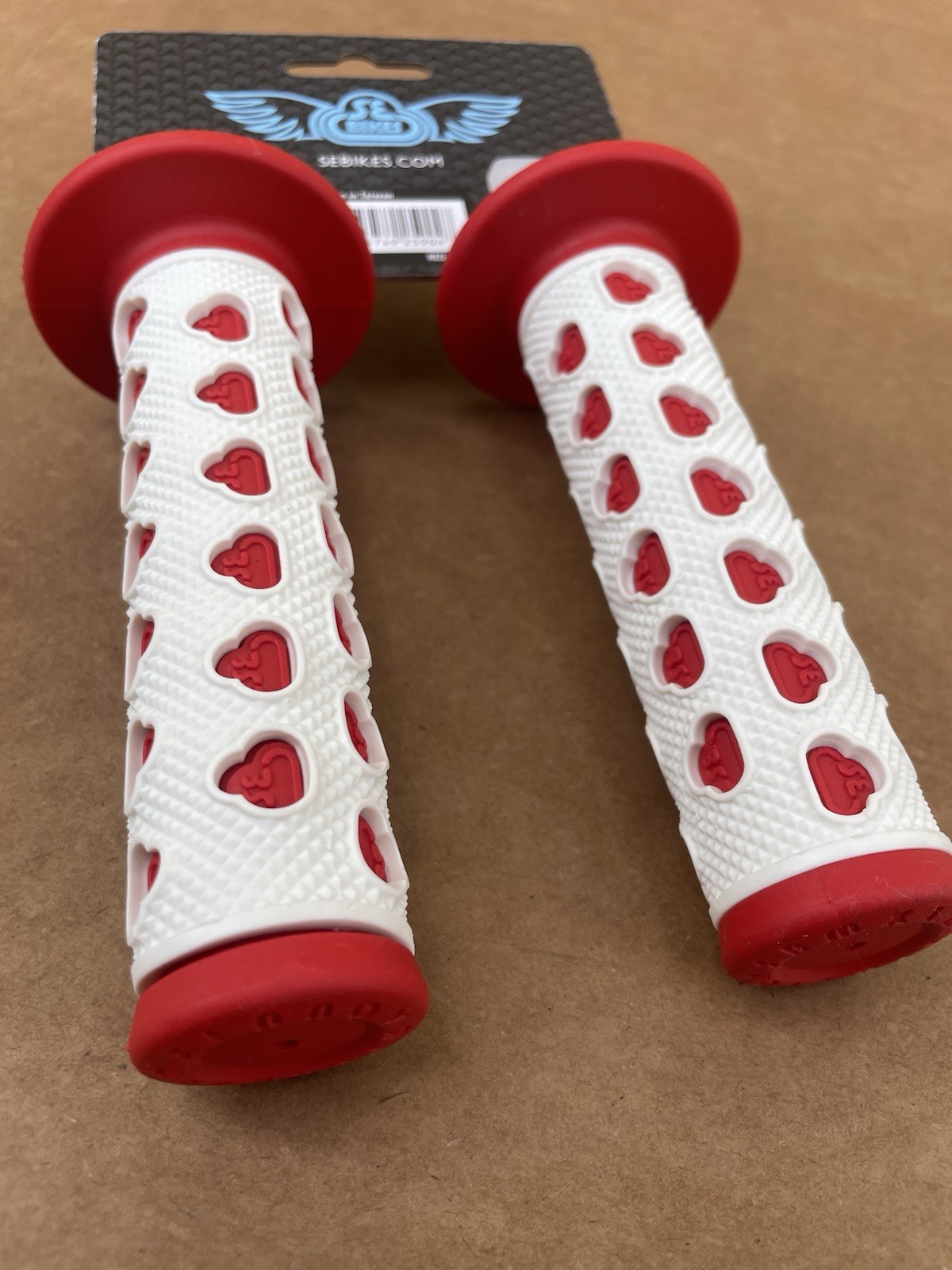 SE Racing S-1E Handlebar Flanged Grips BMX Red / White