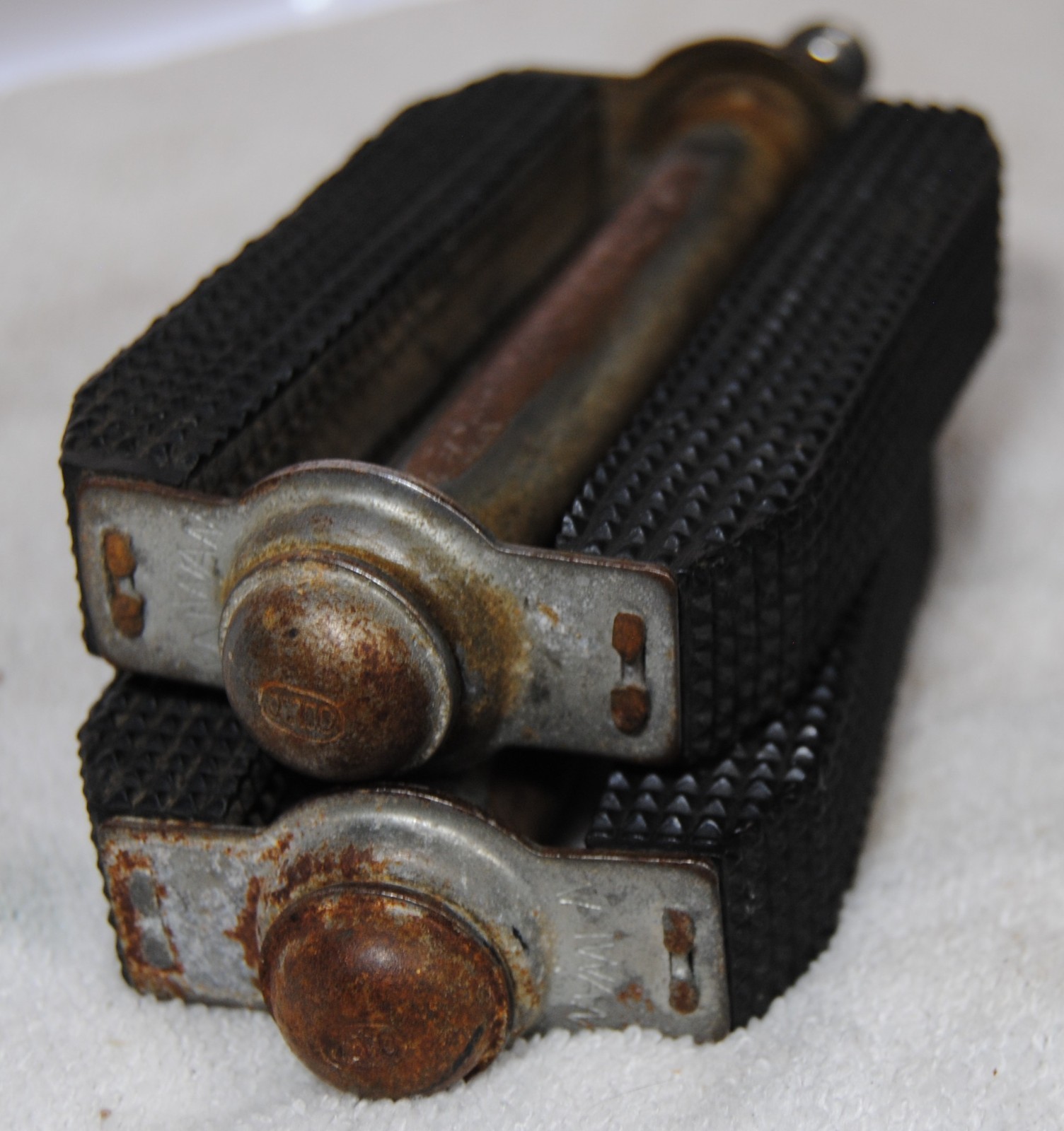 Vintage J.T.C Bicycle Pedals. 1980’s. Right & Left Hand Threads. No Reflectors