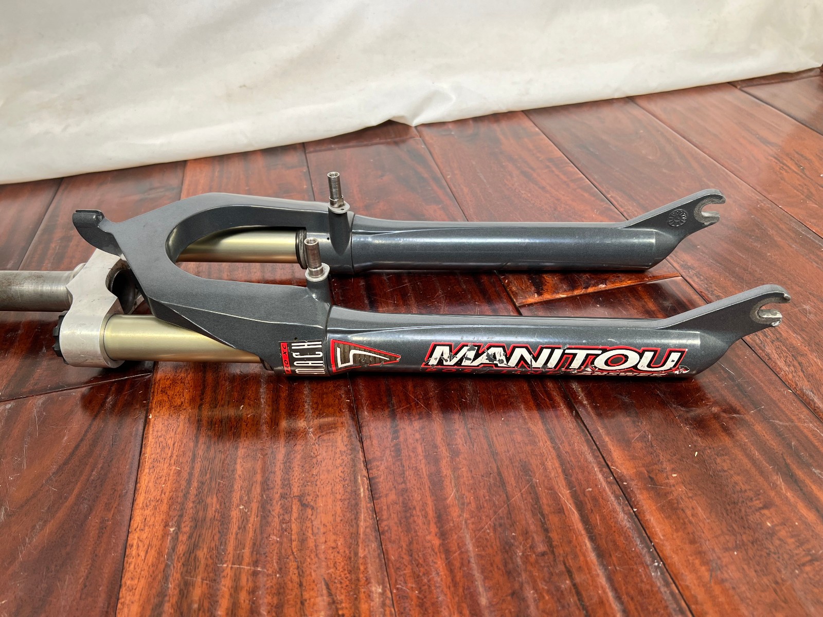 Vintage Manitou Mach 5 Pro XC Suspension Fork 1-1/8 V-Brake 26in Retro MTB