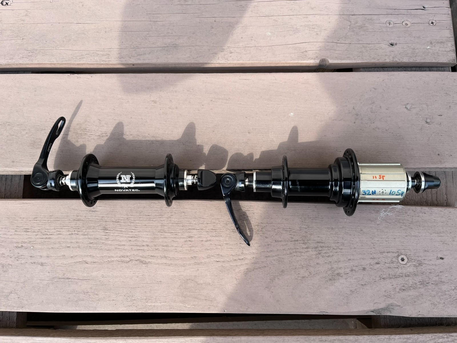 Very nice set of NOS Novatec hubs hubset front and rear 32H 100mm 130mm