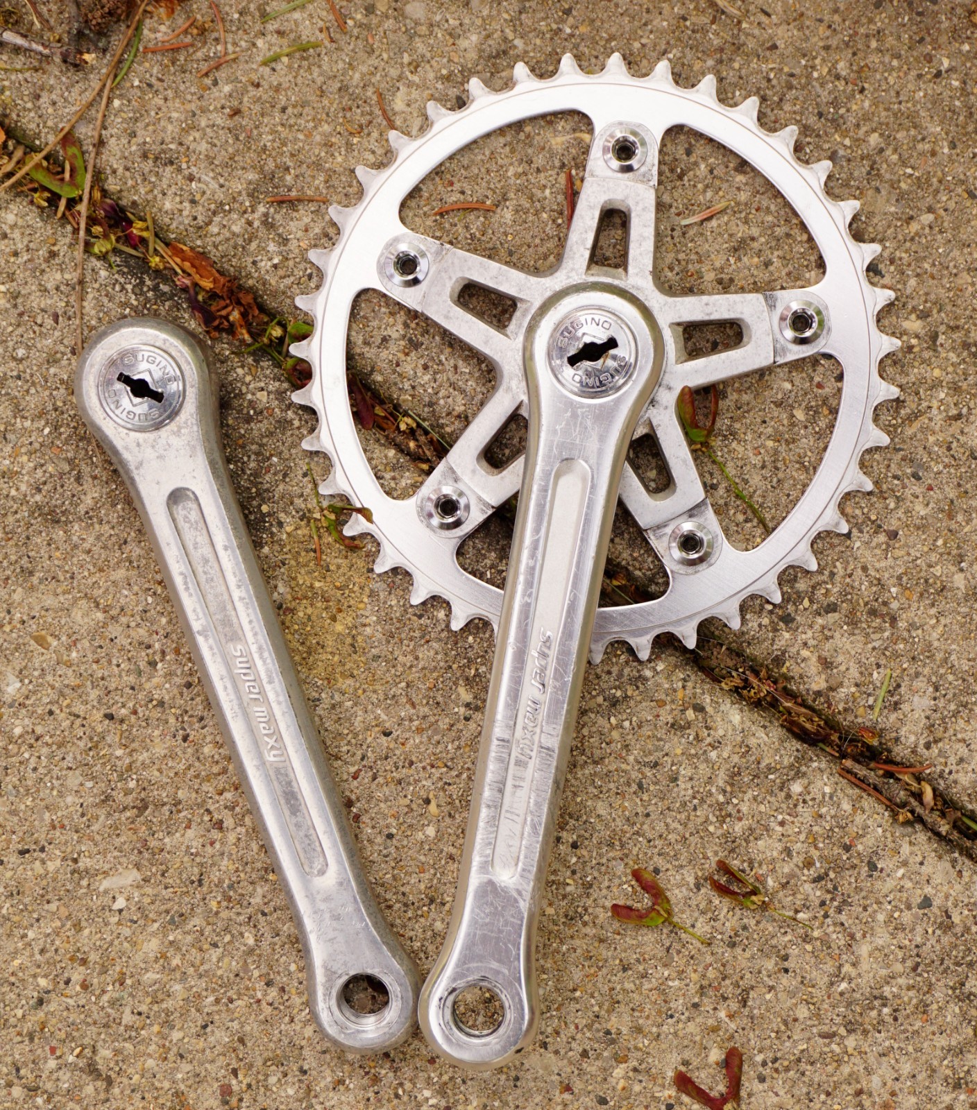 Sugino Super Maxy Crankset 170 Vintage Old School BMX Cranks 39T 1980s Dust Caps