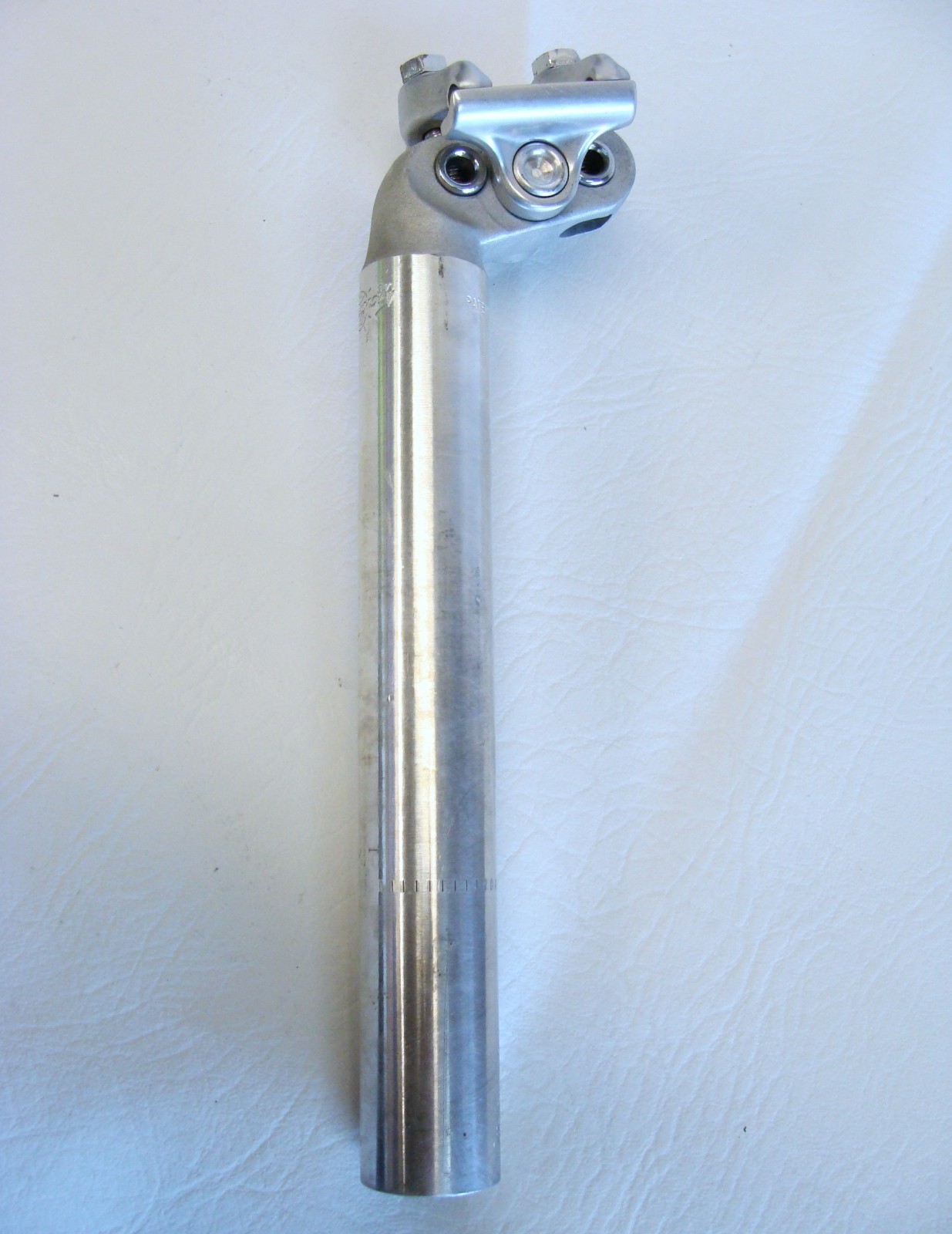 ~ Vintage 70’s Campagnolo Nuovo Record 26.6 x 210mm Alloy Seatpost – VGC ~
