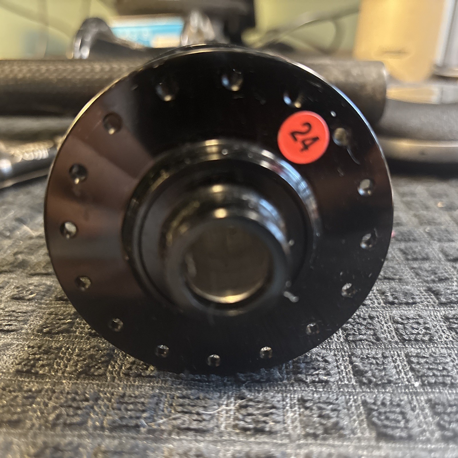 Sram MTN 716 Through Axle Hub with E6 Hole Disk 32 Hole