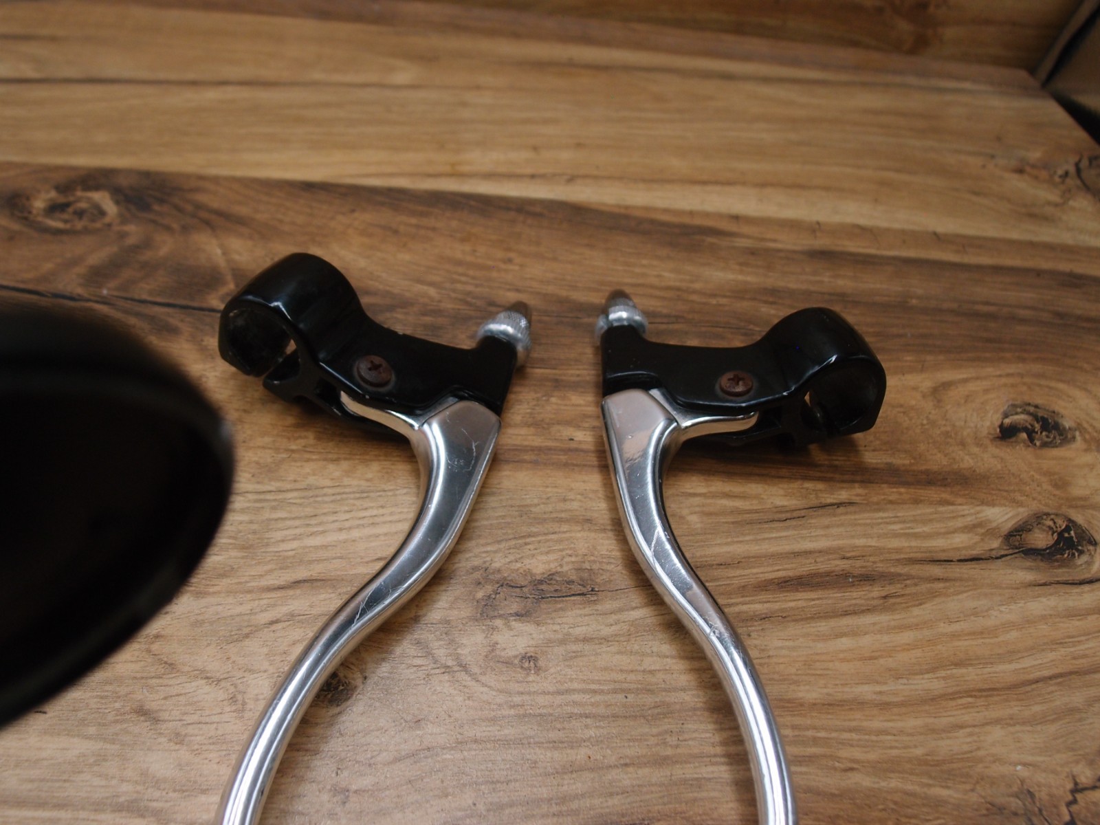 brake levers LEECHI for MTB 4 Finger 22.2 mm from 1980’s