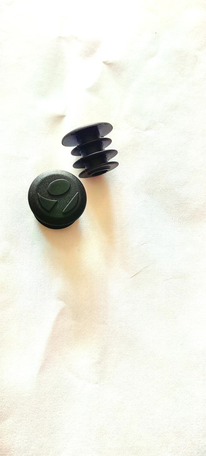 BONTRAGER Road Bike Handlebar Grip Bar Ends Plugs End Cap 1pair