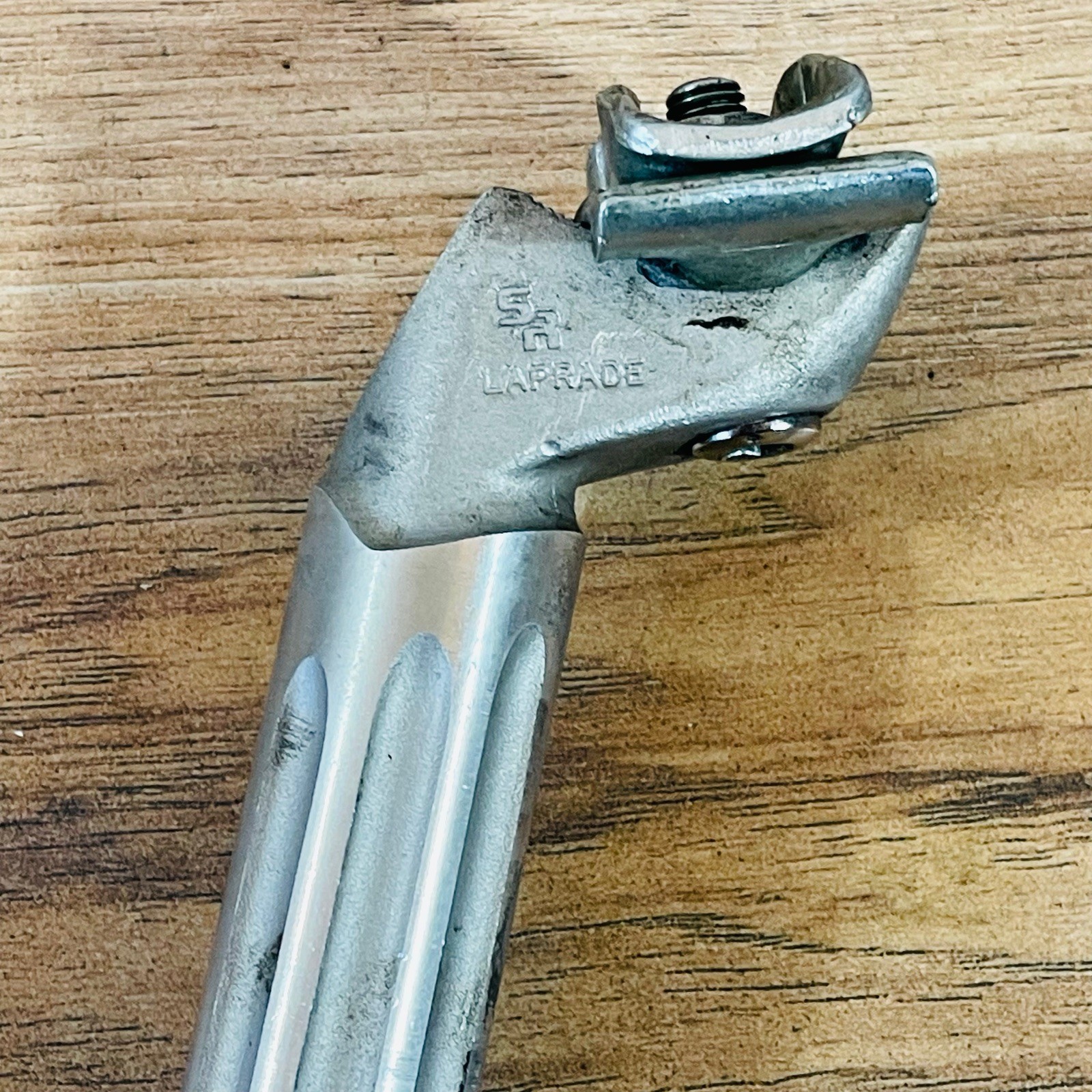 SR Sakae Laprade Fluted Aluminum Seatpost 26.8 x 190 Silver