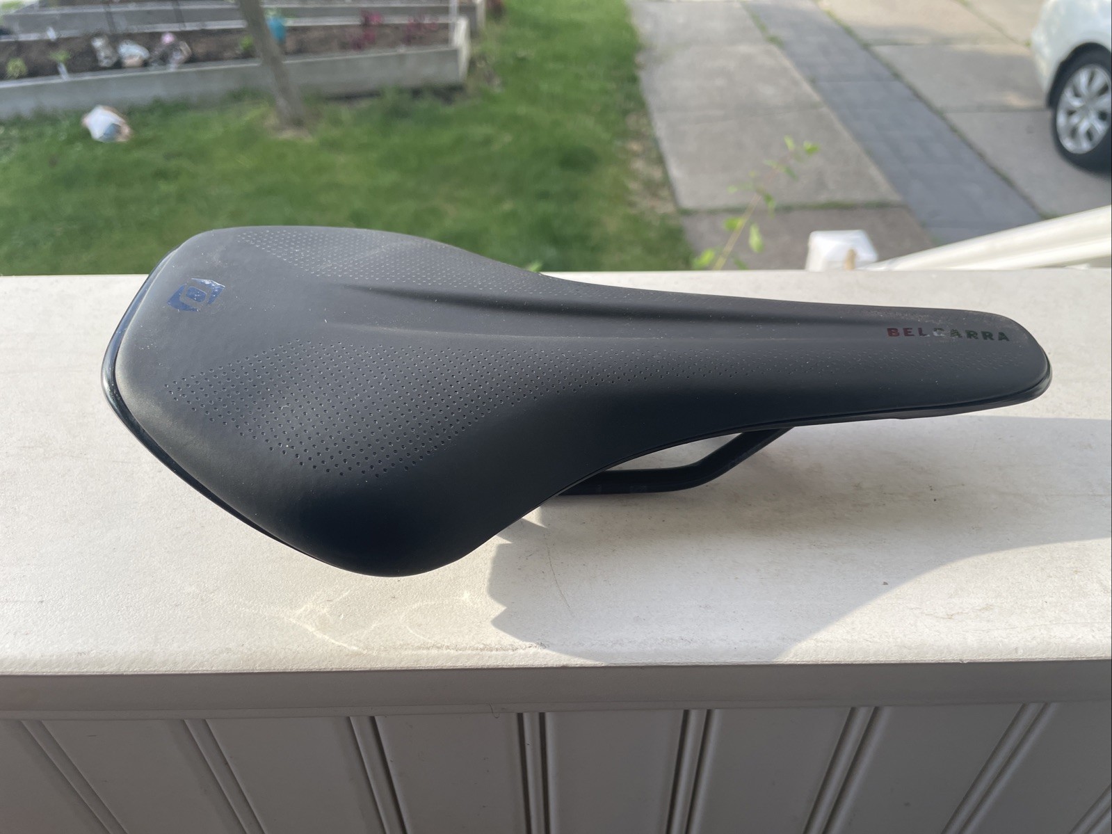 Syncros Belcarra Regular 2.0 Bike Saddle 130mm CrMo Rails VL-1A56 Black Road MTB