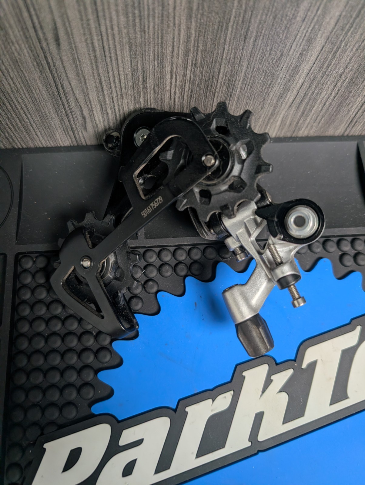 SRAM Rival 1 Type 2.1 Rear Derailleur 11-Speed Exact Actuation Medium Cage