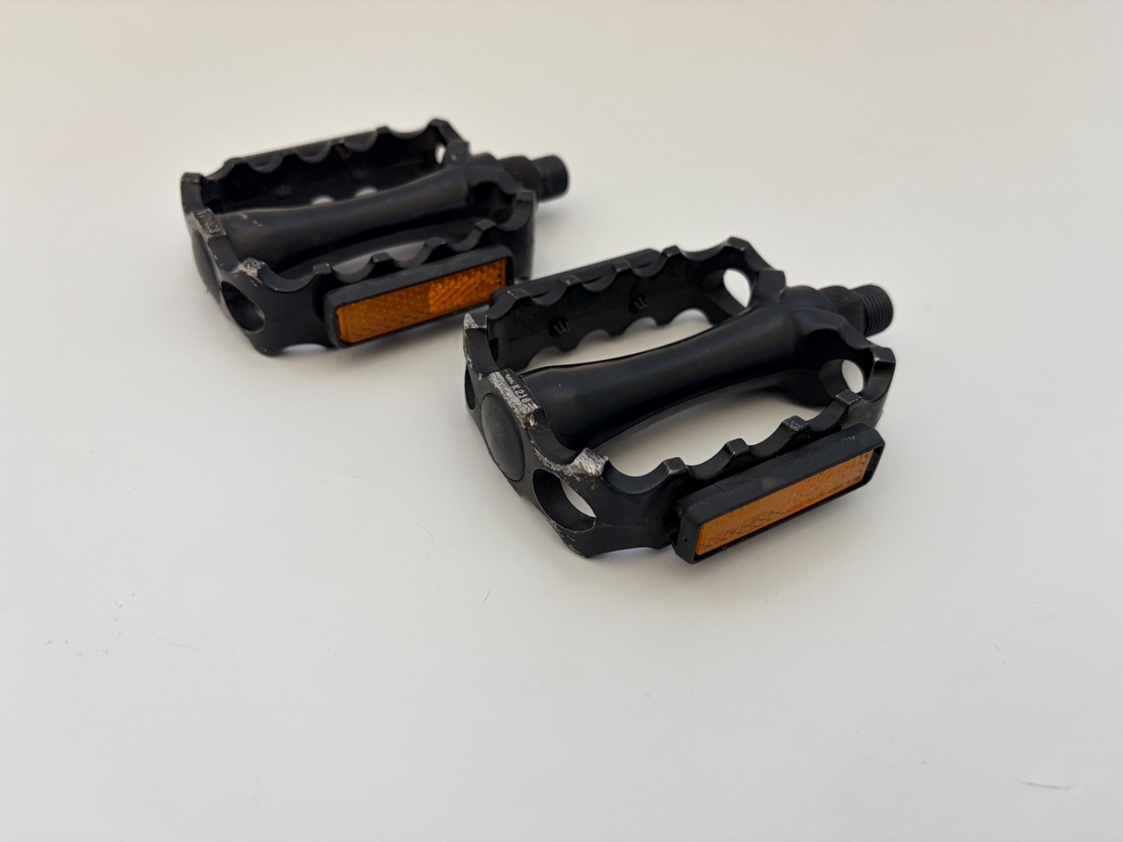 VP-468 K218 Black 9/16in Old Mid School Vintage Pedals