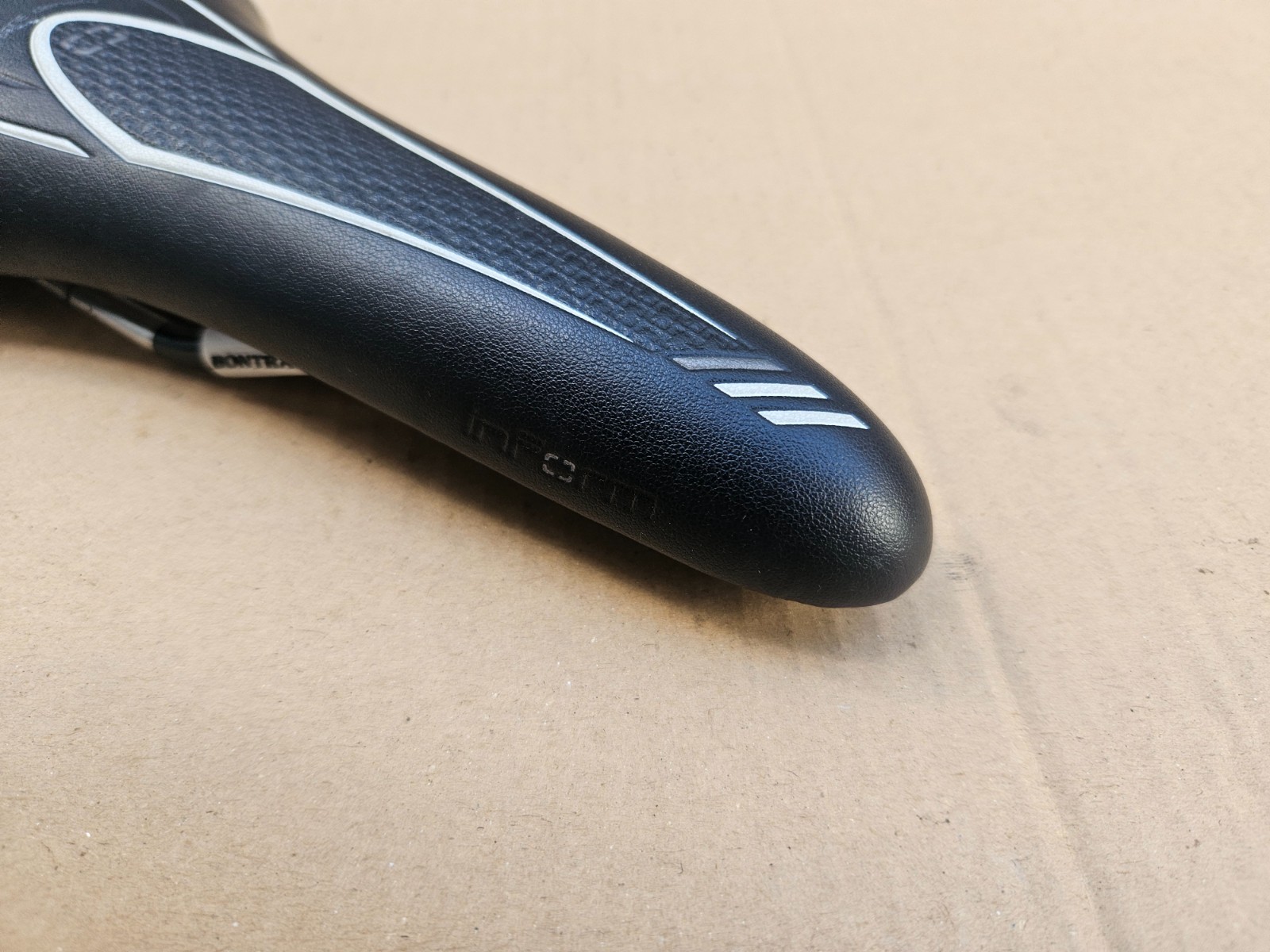 Bontrager Race Lite RL Inform Road Bike Saddle Black Hollow SS Rails