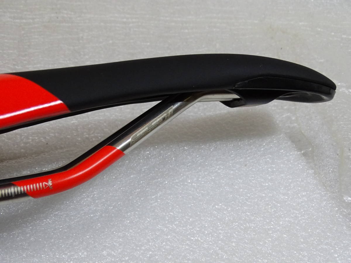 NEW GIANT CONTACT FORWARD SADDLE SST RAILS 275x128mm 221g BLACK ROADBIKE CYCLING
