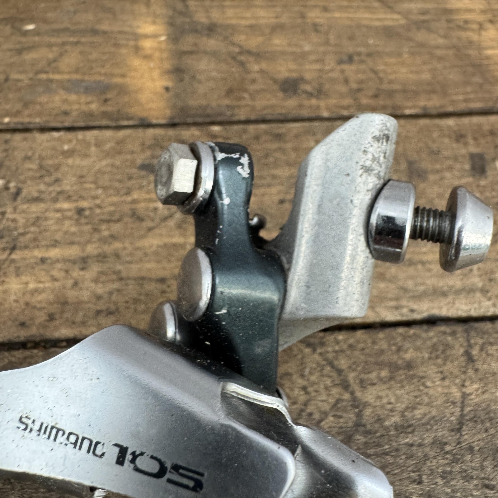 Vintage Shimano 105 FD-1050 Front Derailleur Braze-On Double Bottom Pull Japan