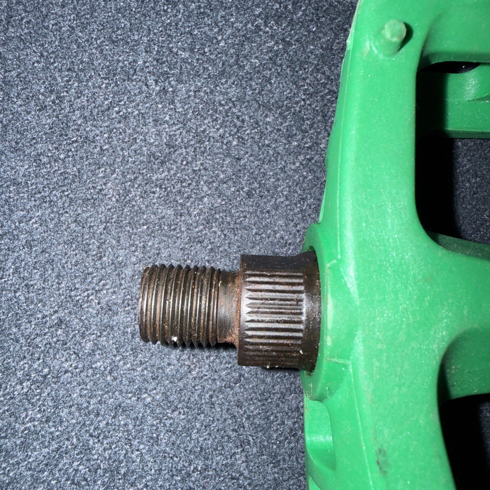 Odyssey Twisted PC Pedals – Platform, Composite/Plastic, 9/16″, Billiard Green