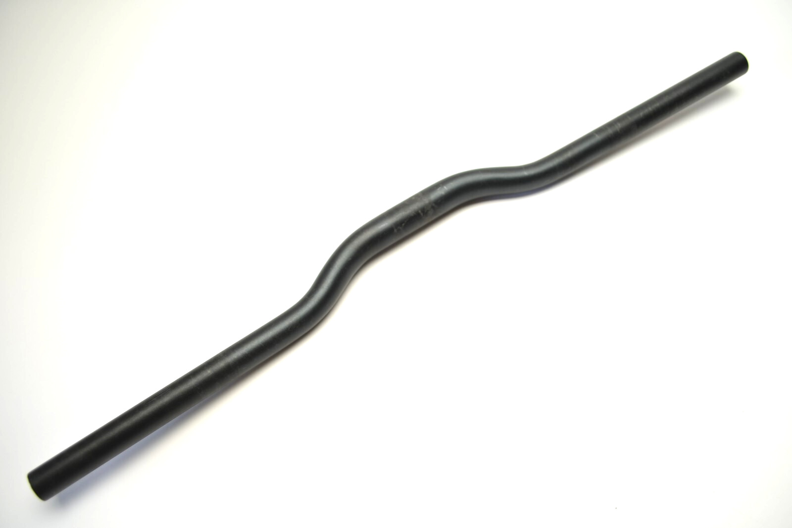 RACE FACE DEUS XC ALLOY BICYCLE 640 MM LOW RISE HANDLEBAR 5° SWEEP 25.4 MM CLAMP