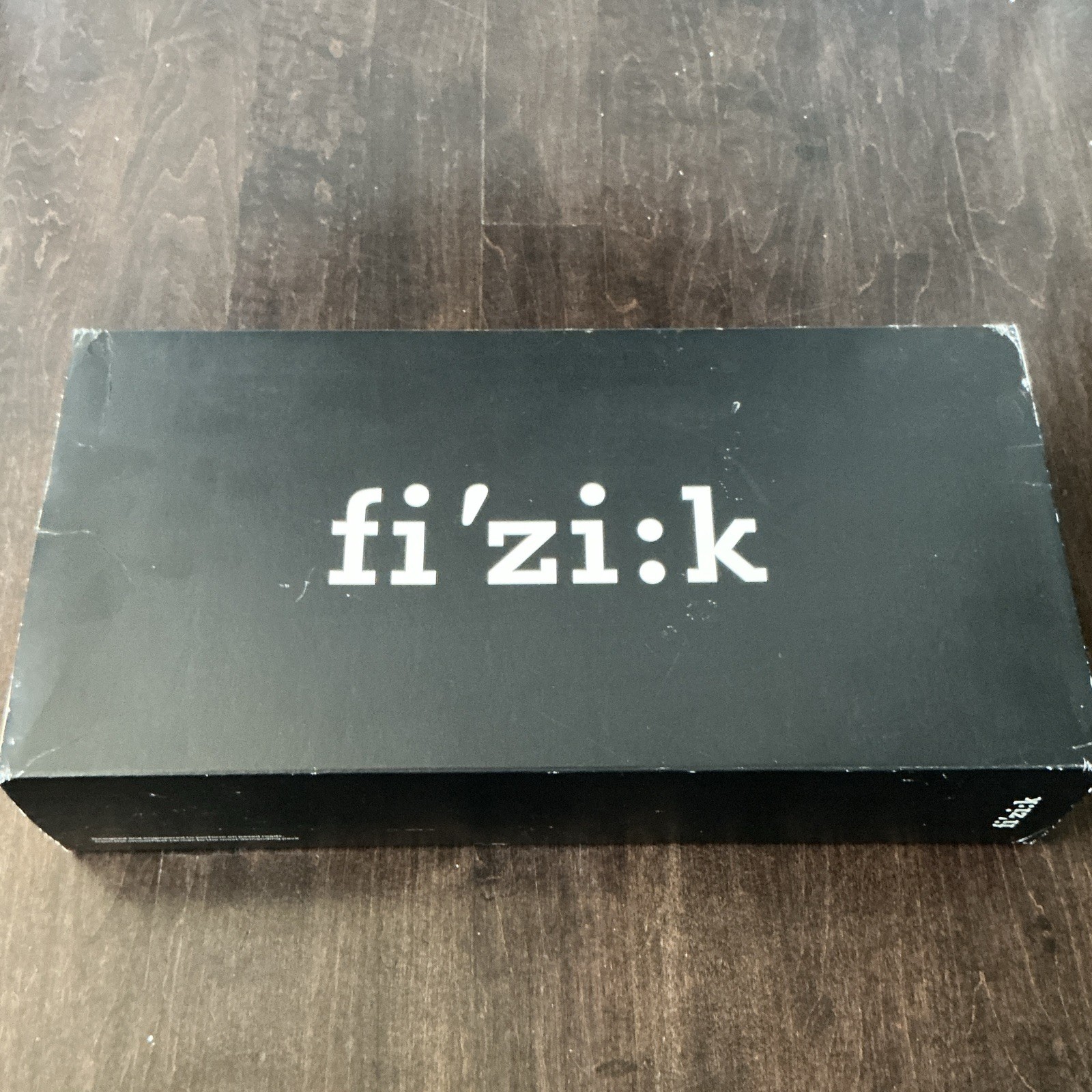 fi’zi:k Arione R3 Open Cutaway Road Bike Saddle, Black 142mm