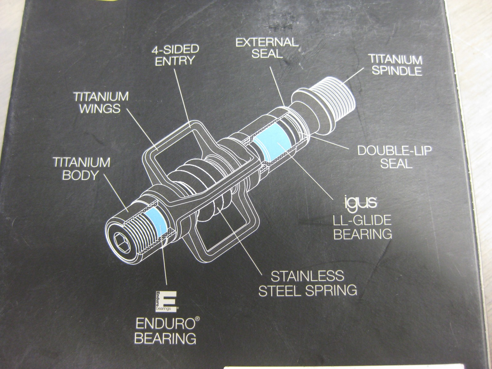 Crankbrothers Egg Beater 11 Pedals Ti /Gold, XC Pedal System