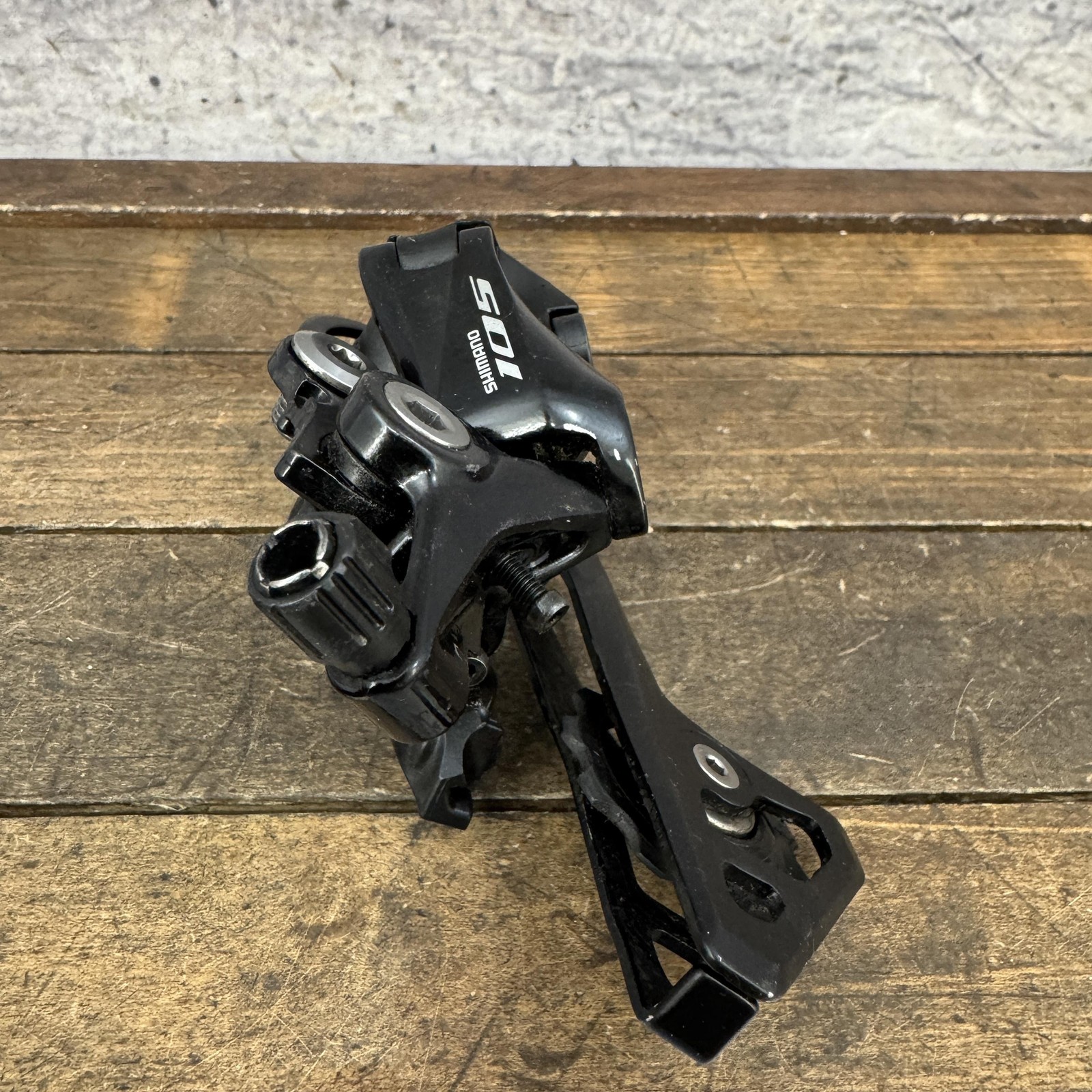 Shimano 105 RD-R7000 Rear Derailleur 11 Speed Medium Cage Black Road 225g