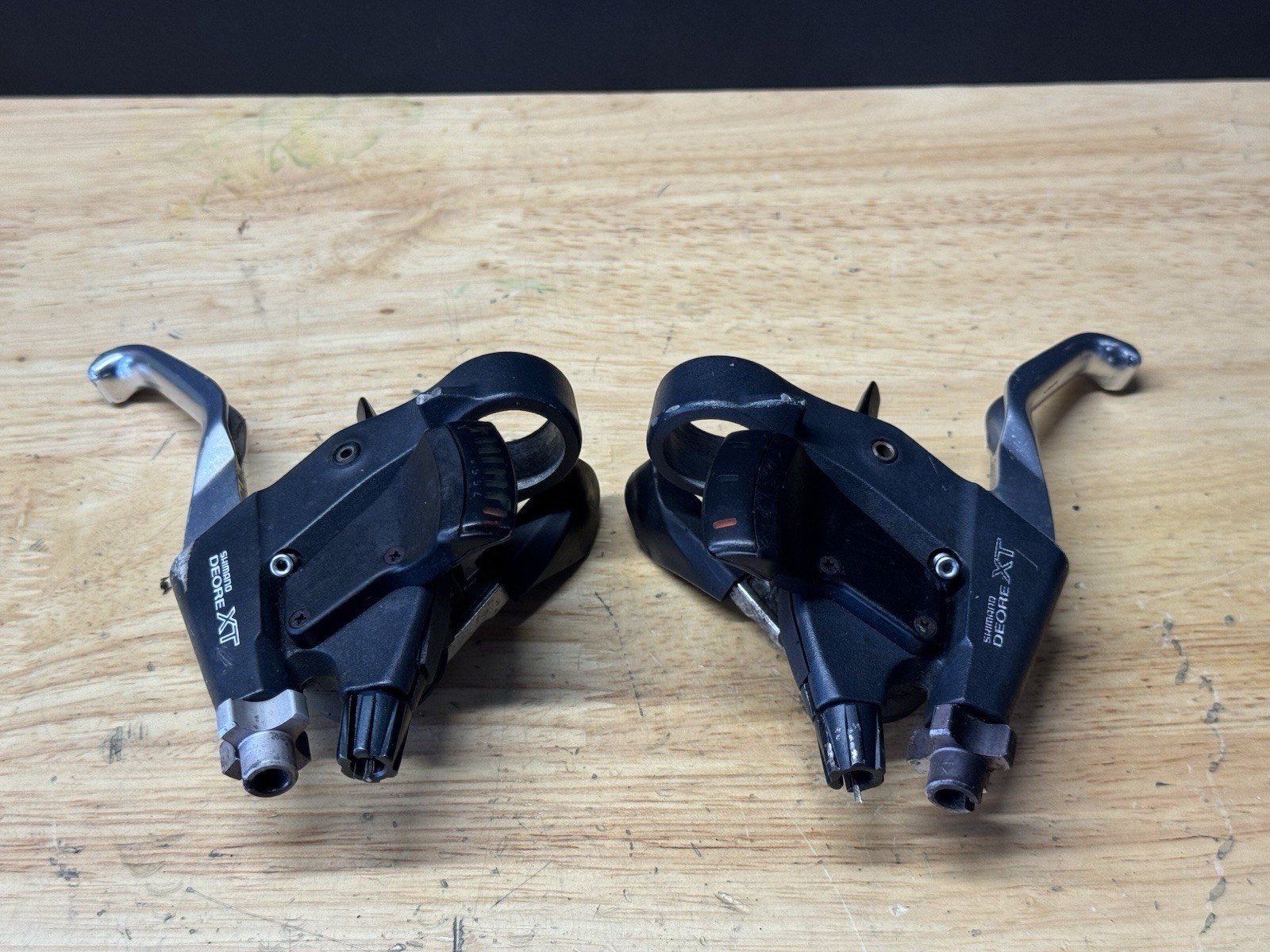 Shimano Deore XT ST-M739 3×8 Speed Rapidfire Shifter Brake Lever Set V-Brake