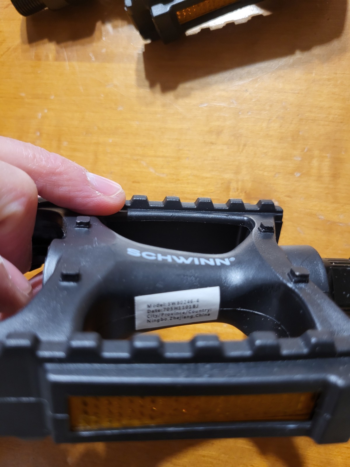 Schwinn SW80246-4 Left and Right Black Bike Bicycle Pedals READ
