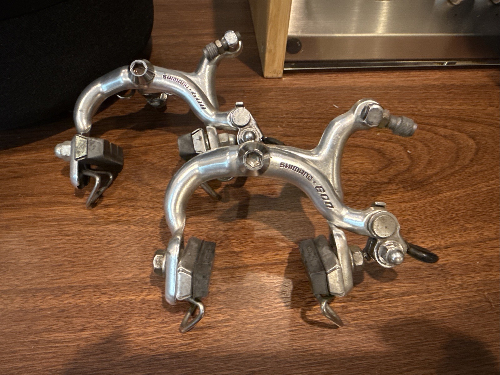 Shimano 600 Arabesque Vintage Bike Brake Calipers – MADE IN JAPAN – Used