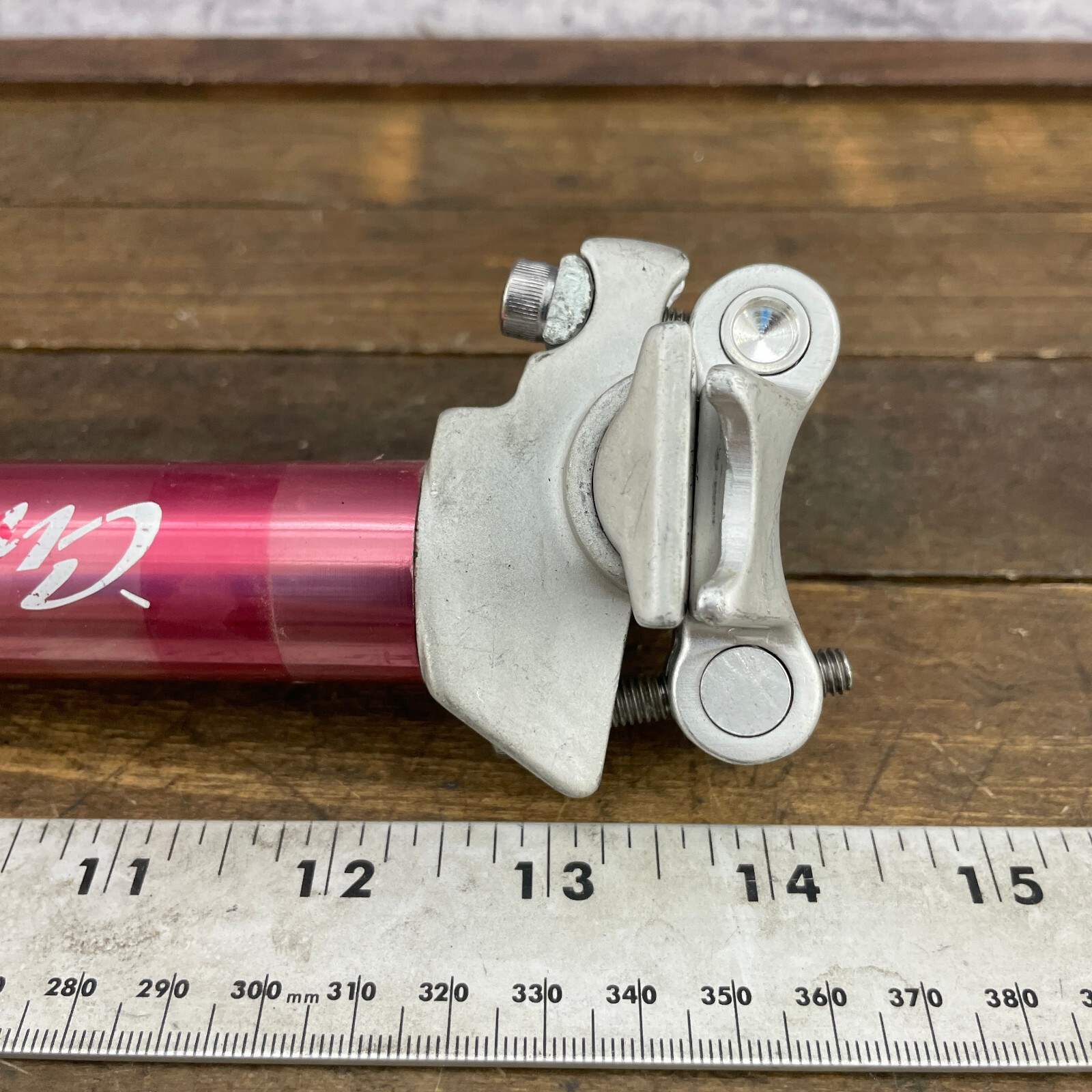 Vintage Cuda Seatpost 27.2 mm Red Barracuda 2 Bolt 350 mm Vintage 90s MTB Faded