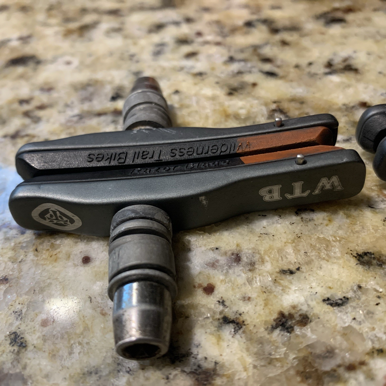 Vintage Avid Arch Rival 40 V Brake Set Vgc