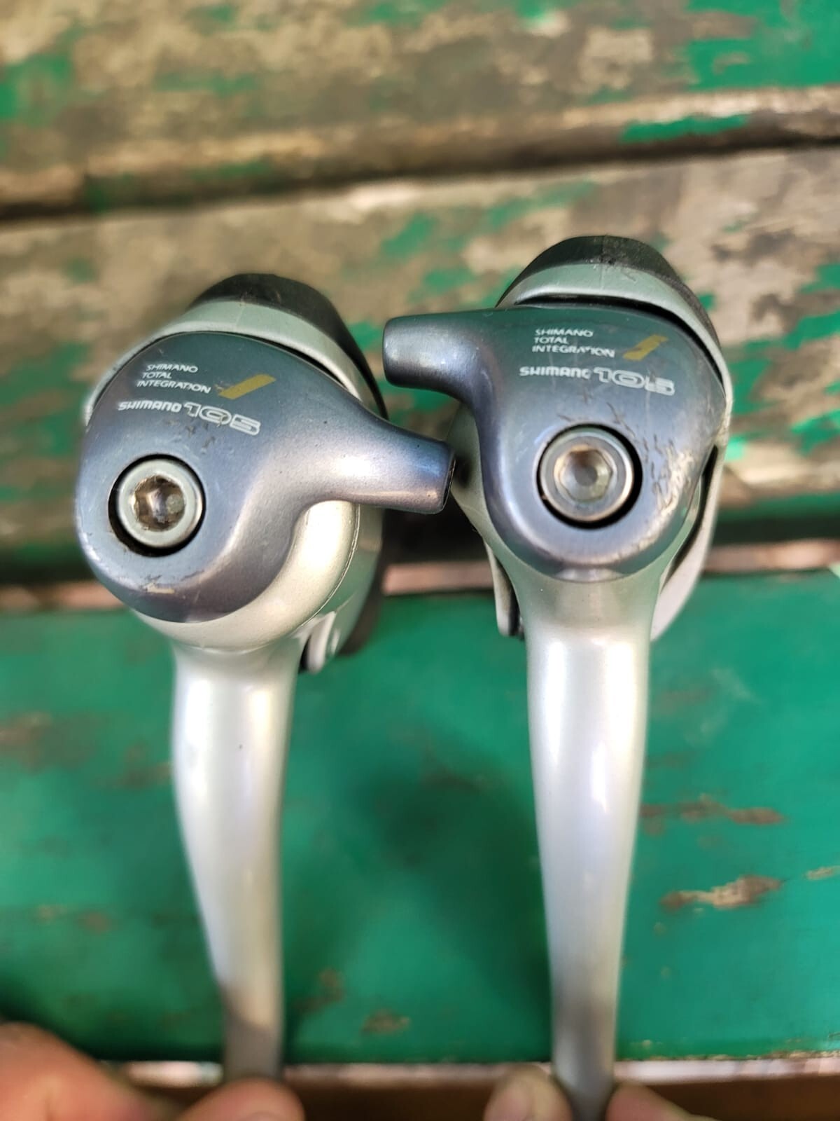 Shimano 105 8 Speed STI Groupset + ITM Handlebar and 3ttt Stem Selle Italia SPX