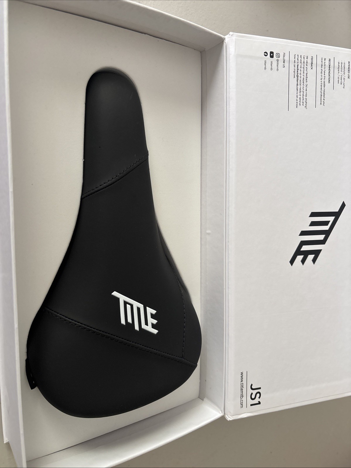 Title MTB JS1 Saddle (Black) [TTL988032]