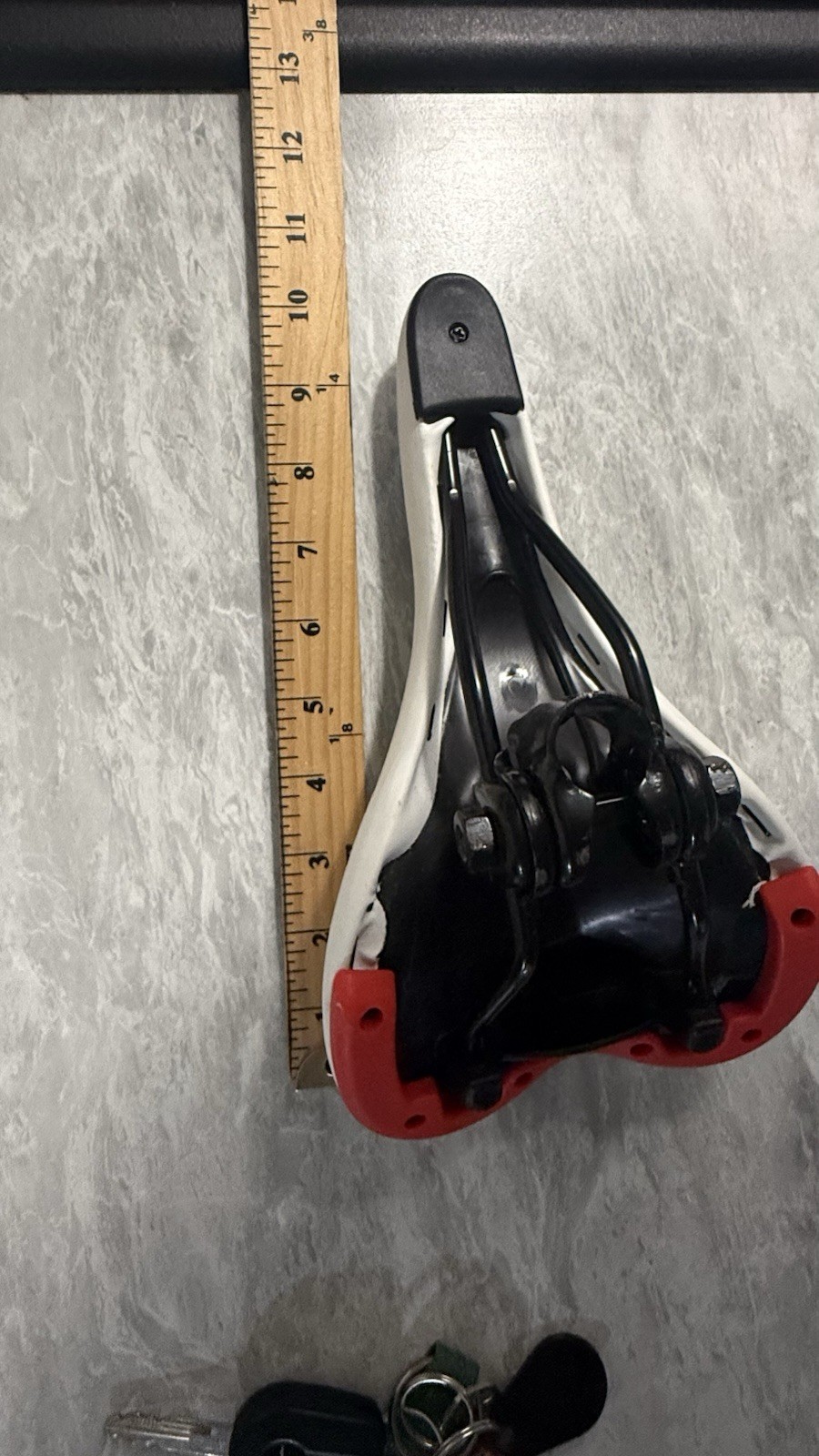 Comfort Hybrid Bike Saddle 250/140mm White Cruiser Touring Road w/Red Accent