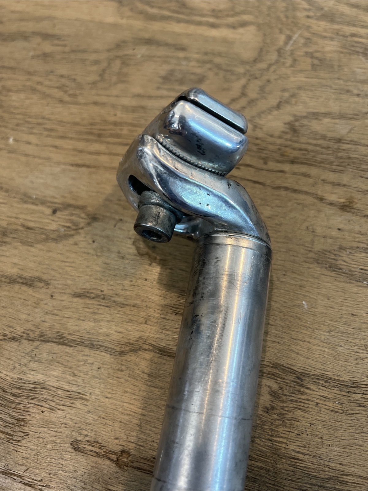 Classic OEM Seat Post 27.2mm 240mm 25mm offset 262g Silver